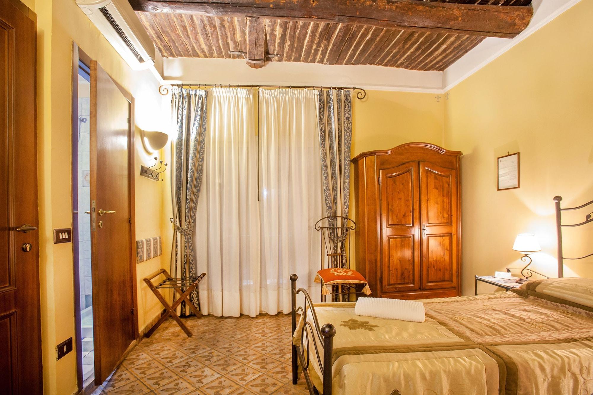 B&B L'Alloggio Dei Vassalli Наполи Екстериор снимка
