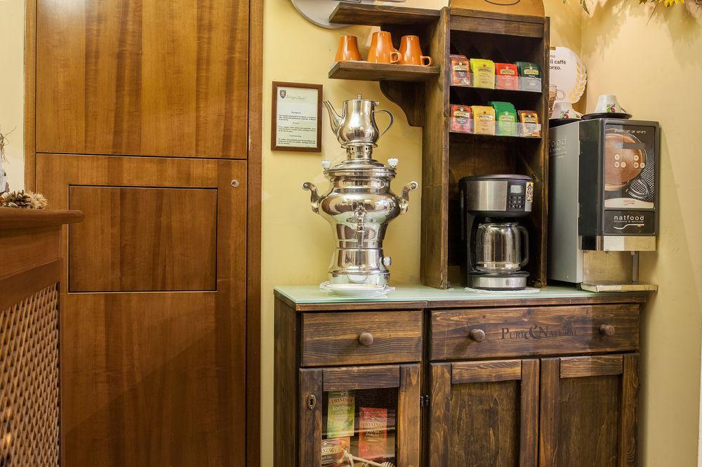 B&B L'Alloggio Dei Vassalli Наполи Екстериор снимка