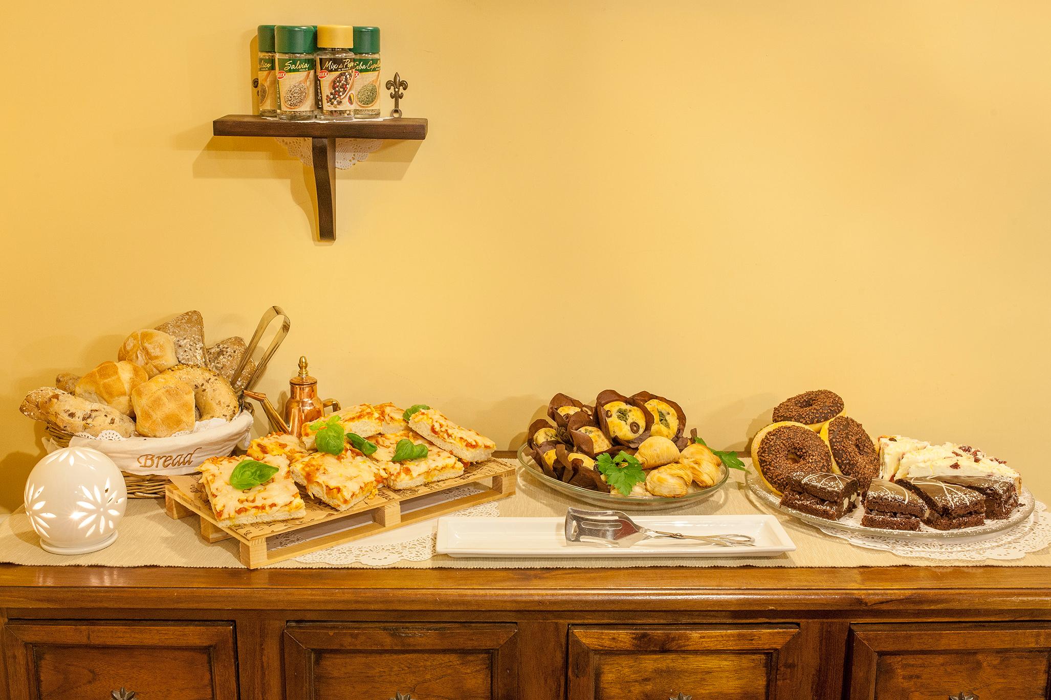 B&B L'Alloggio Dei Vassalli Наполи Екстериор снимка