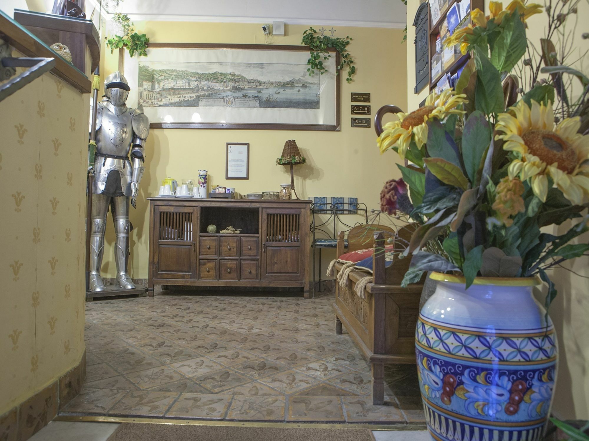 B&B L'Alloggio Dei Vassalli Наполи Екстериор снимка